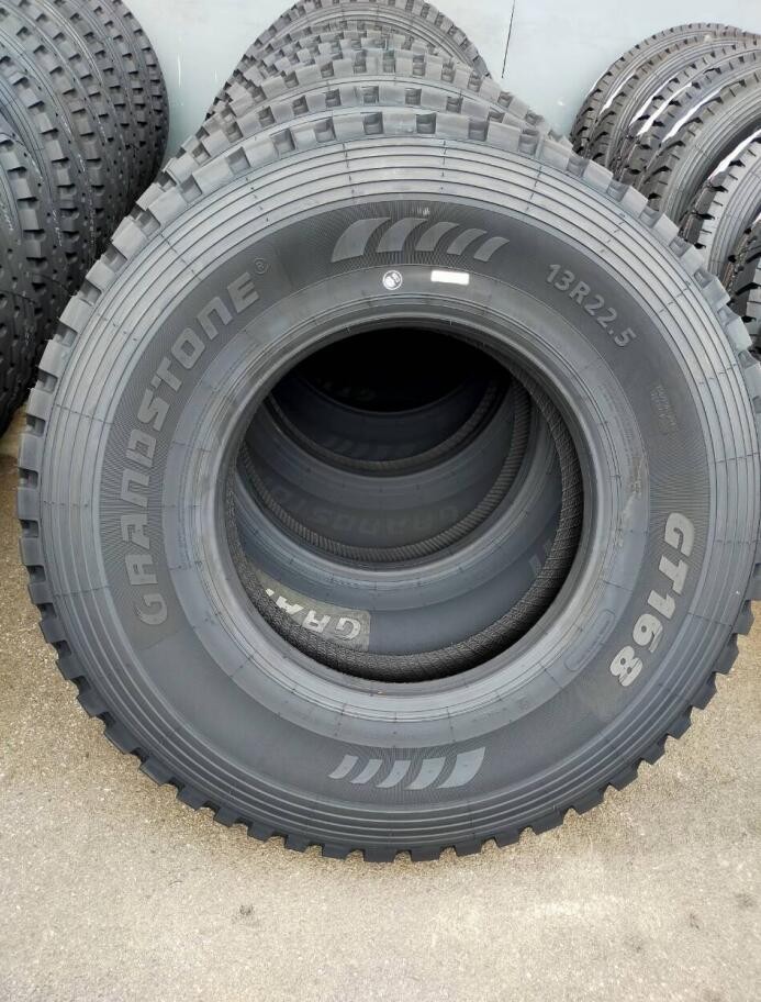 13R22.5 Zigzag All Position Tire